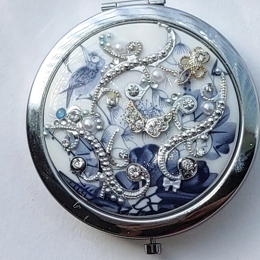 18th Century Style Vintage Compact Mirror Embellished - Picture 6 of 17